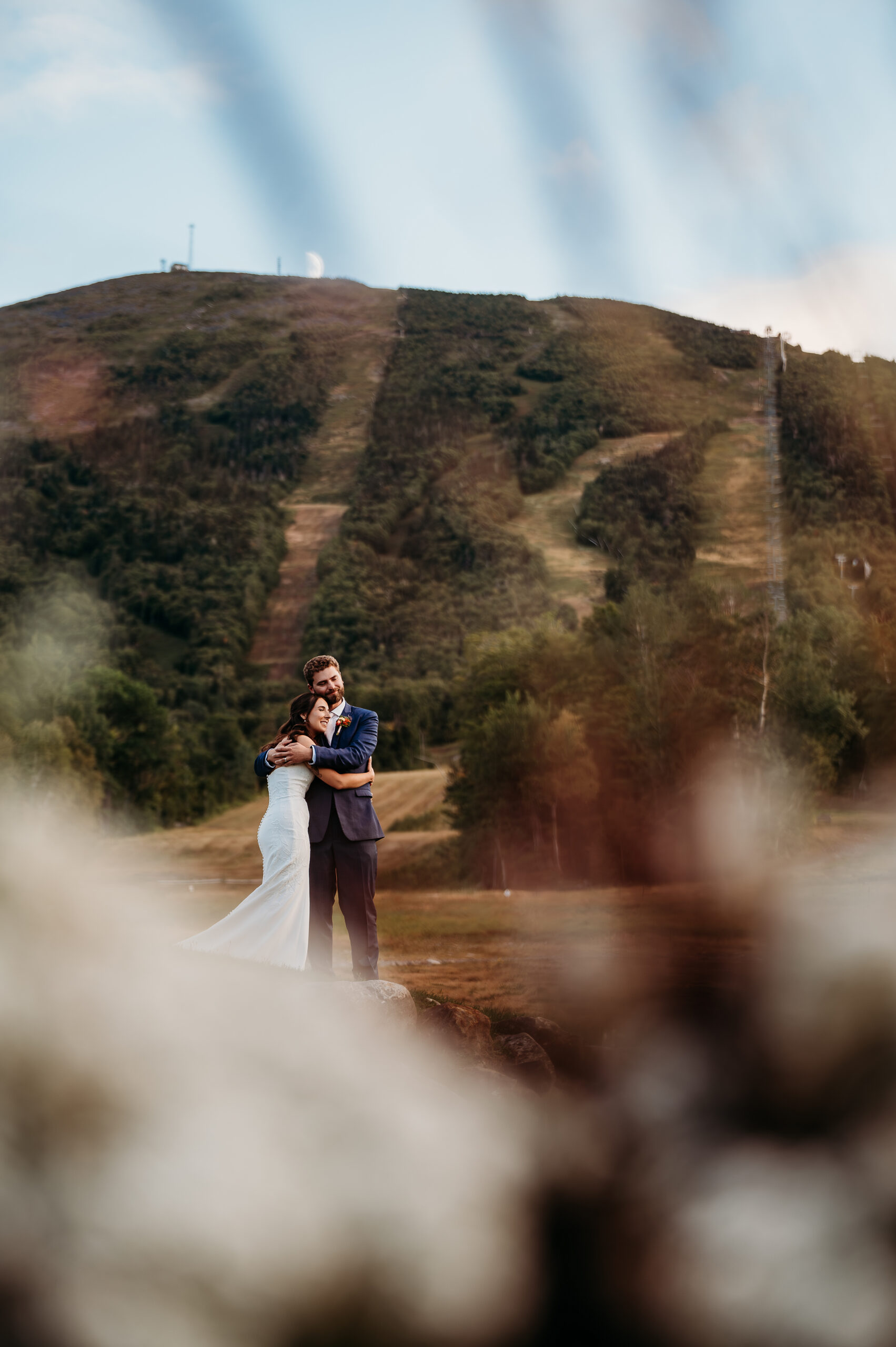 couples portrait at sugarloaf mountain